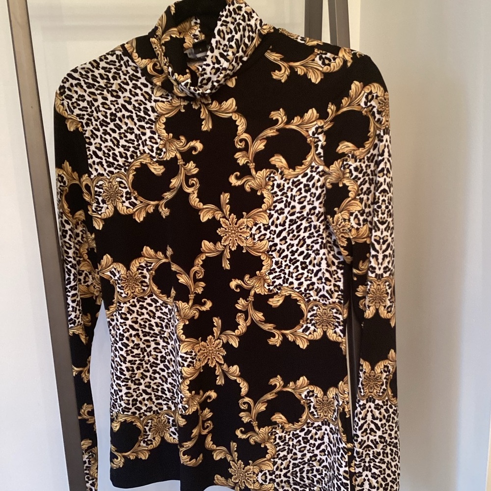 Boston Proper Leopard Print Turtleneck (Size Small)